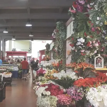 Flower Market *